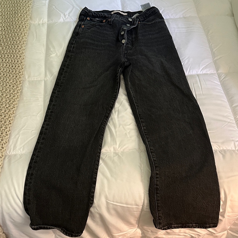 Levi’s rib cage straight ankle jeans